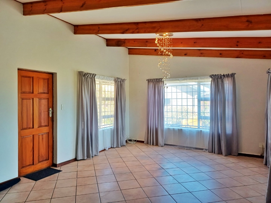 3 Bedroom Property for Sale in Fraaiuitsig Western Cape